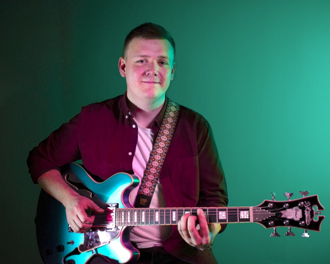 graham bell guitarist